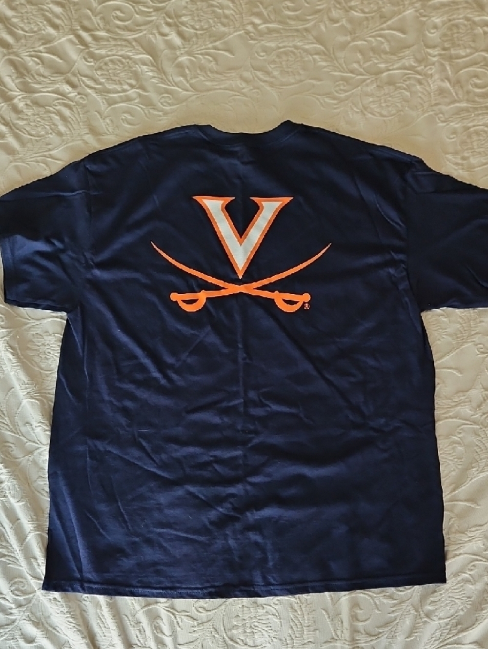Univeristy of Virginia Cavaliers T-Shirt - Picture 4 of 6